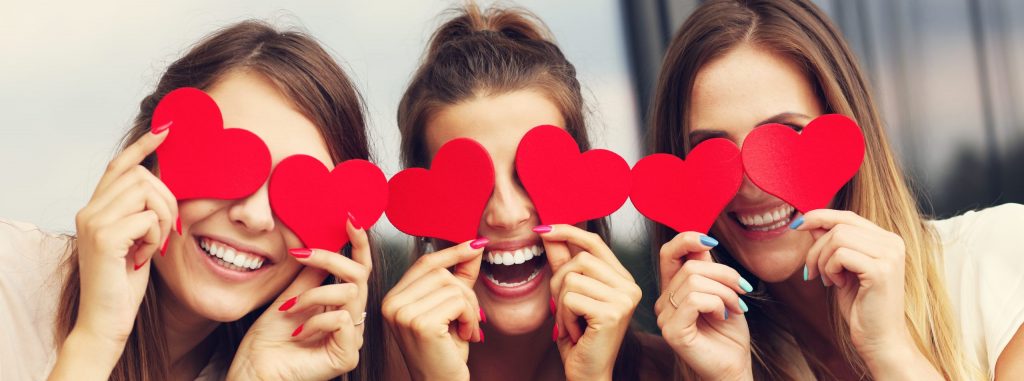 Les copines, vous les aimez, non ? alors fêtez la Saint-Valentin avec elles !