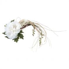 Utilisez ce bouquet de 3 pivoines blanches avec tiges et feuilles sur votre table | jourdefete.com