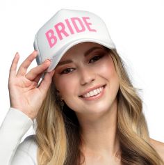 Une jolie casquette blanche avec écrit "Bride" pour un superbe EVJF | jourdefete.com
