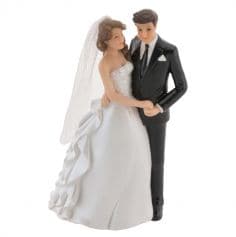 Optez pour cette figurine montrant un couple de mariés se tenant la main | jourdefete.com